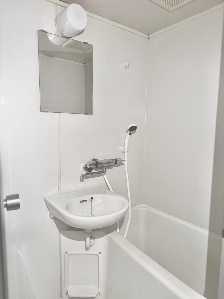 OEH Apartment bathroom