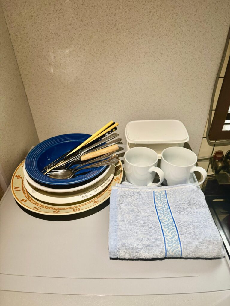 OEH Apartment kitchinette