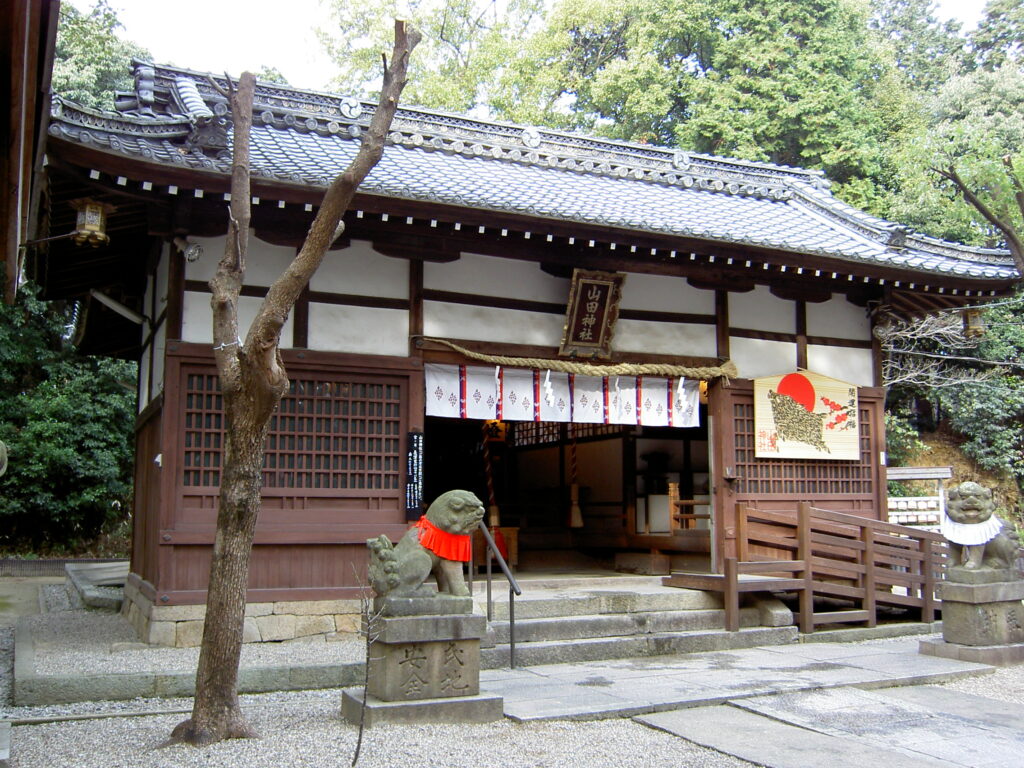 Hirakata_Yamanoue_Yamada_Shrine_Haiden